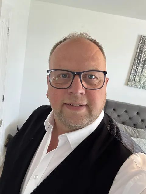 Danny, owner of Drayton Exterior Cleaning